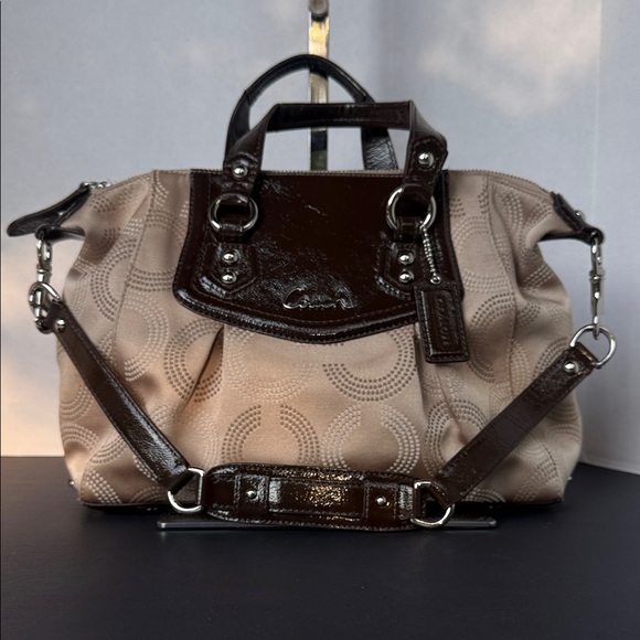 Coach Ashley Signature
Satin Satchel - Picture 1 of 10